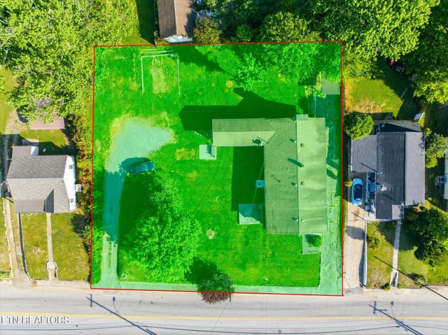 924 E Madison Ave, Athens, TN 37303