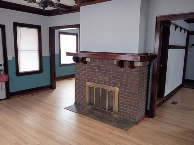 1445 10th Street, Moline, IL 61265