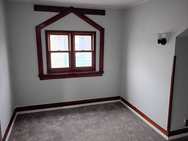 1445 10th Street, Moline, IL 61265