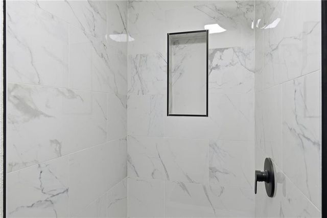 1704 Highland Drive, Independence, MO 64057