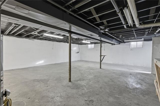 1704 Highland Drive, Independence, MO 64057