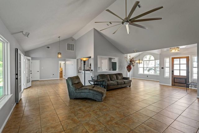 4096 Outpost TRCE, Lago Vista, TX 78645