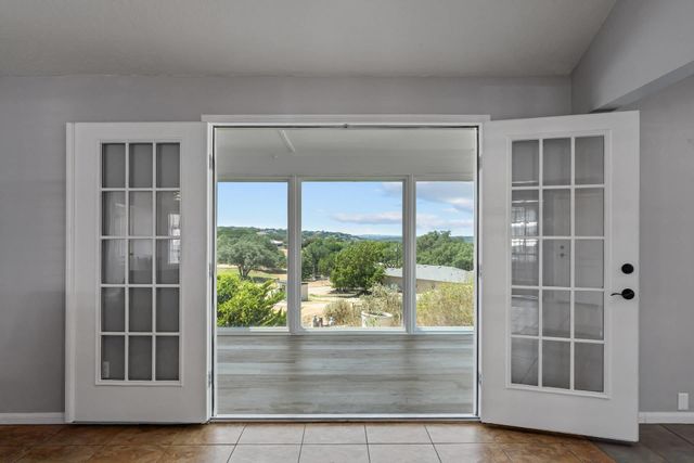 4096 Outpost TRCE, Lago Vista, TX 78645