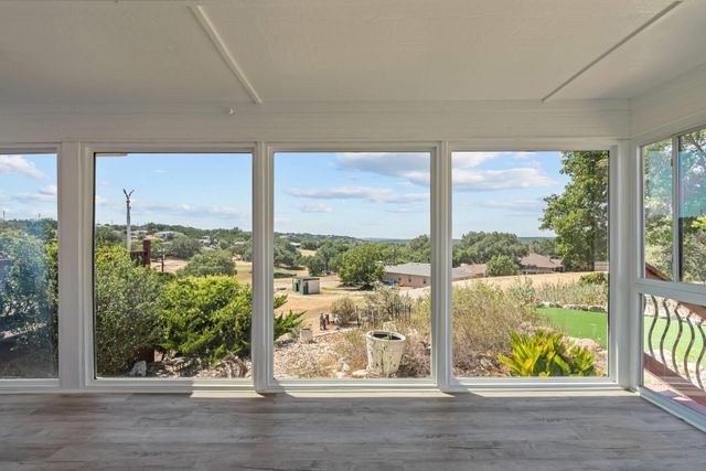 4096 Outpost TRCE, Lago Vista, TX 78645