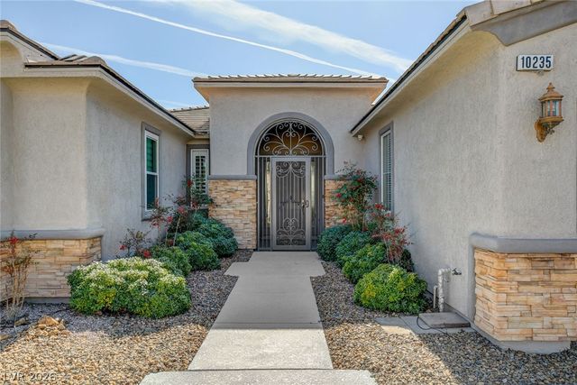 10235 Tresor Court, Las Vegas, NV 89135