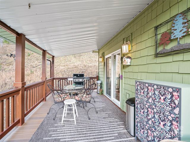 342 Big Rock Creek Drive, Bakersville, NC 28705