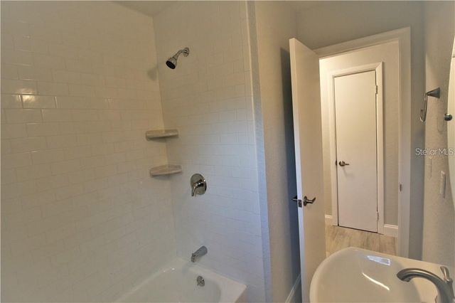 3207 W CHEROKEE AVENUE, Tampa, FL 33611