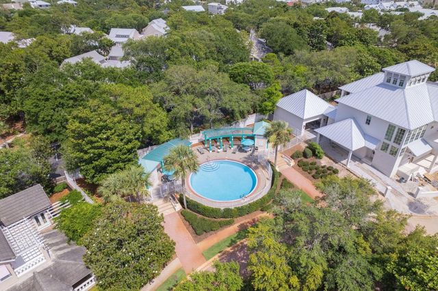 9 Rue Martine, Miramar Beach, FL 32550