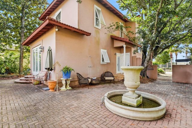 9 Rue Martine, Miramar Beach, FL 32550