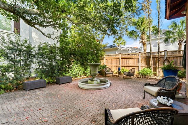 9 Rue Martine, Miramar Beach, FL 32550