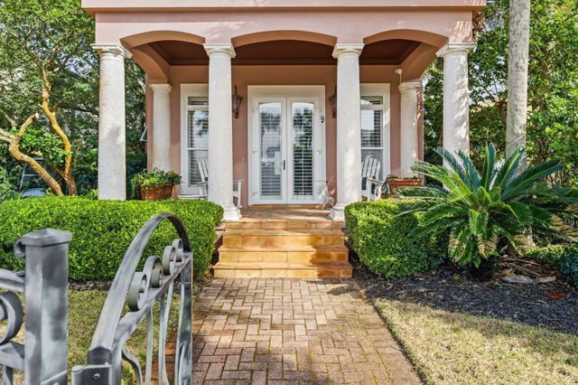9 Rue Martine, Miramar Beach, FL 32550