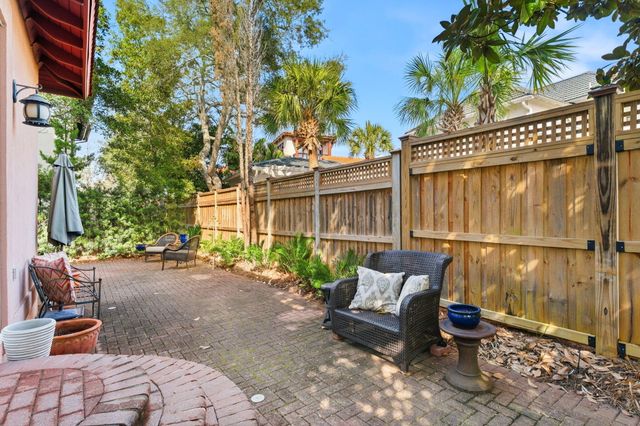 9 Rue Martine, Miramar Beach, FL 32550