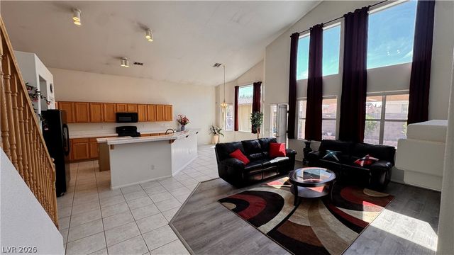 8609 Highland View Avenue, Las Vegas, NV 89145