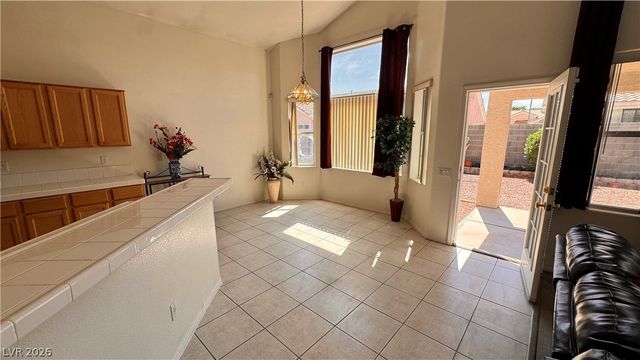 8609 Highland View Avenue, Las Vegas, NV 89145