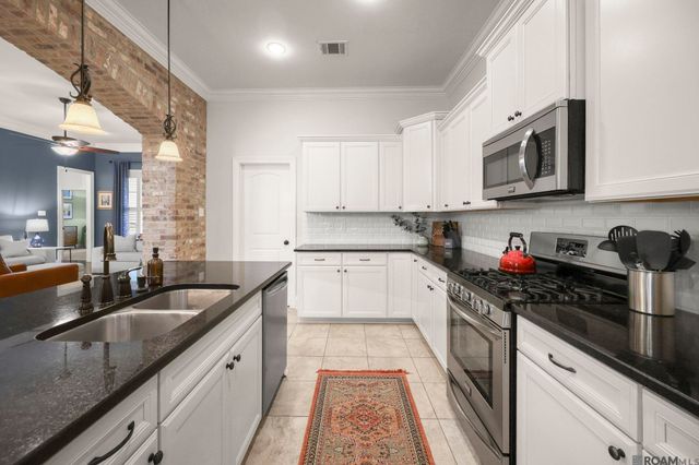 3135 Meadow Grove Ave, Zachary, LA 70791