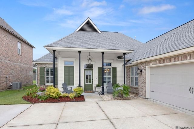 3135 Meadow Grove Ave, Zachary, LA 70791