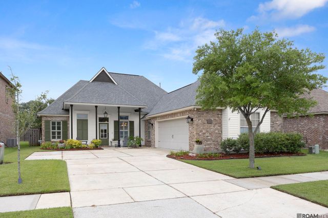 3135 Meadow Grove Ave, Zachary, LA 70791