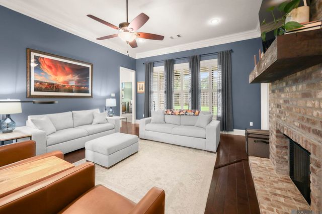 3135 Meadow Grove Ave, Zachary, LA 70791