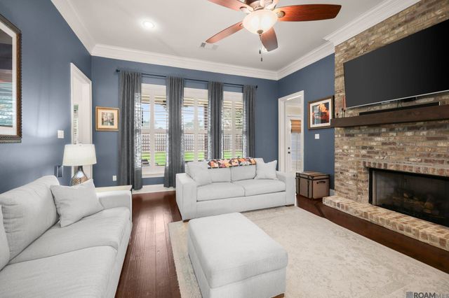 3135 Meadow Grove Ave, Zachary, LA 70791