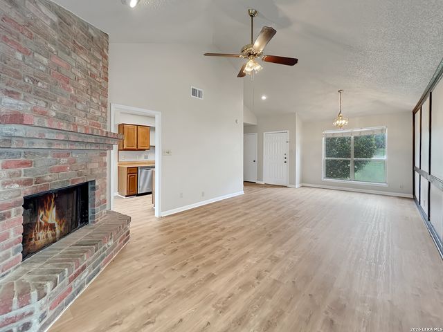 8624 Wood Falls Dr, San Antonio, TX 78251