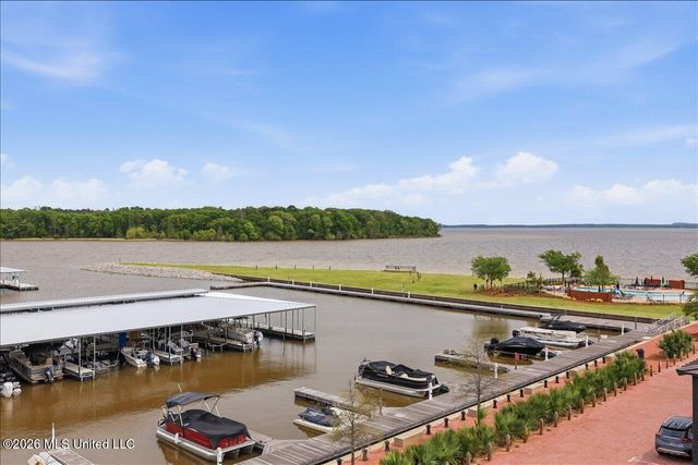 142 Water Street, Madison, MS 39110