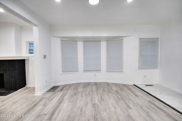 1301 S 26th St, Louisville, KY 40210