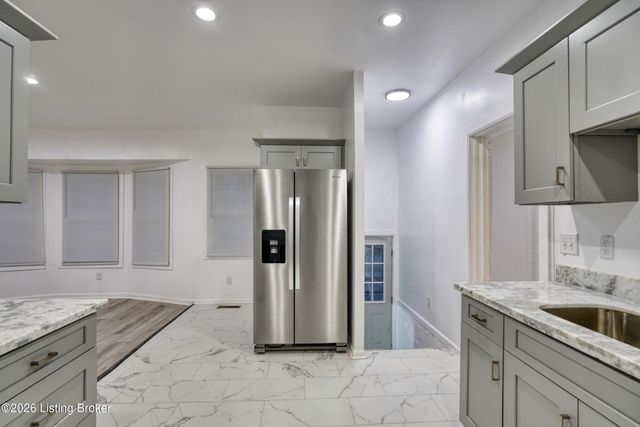 1301 S 26th St, Louisville, KY 40210