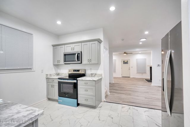 1301 S 26th St, Louisville, KY 40210