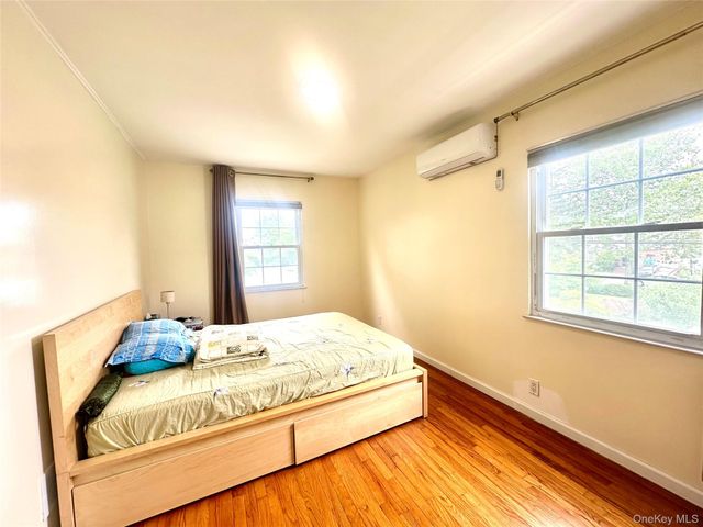 4744 199th Street, Flushing, NY 11358