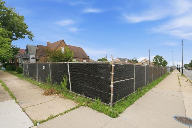 5100 S Francisco Avenue, Chicago, IL 60632