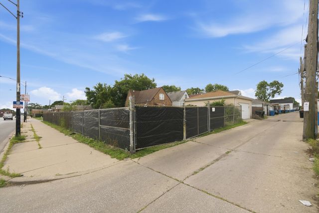 5100 S Francisco Avenue, Chicago, IL 60632