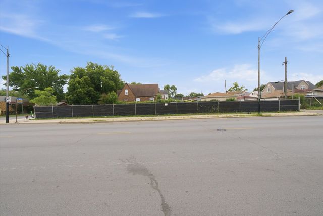 5100 S Francisco Avenue, Chicago, IL 60632