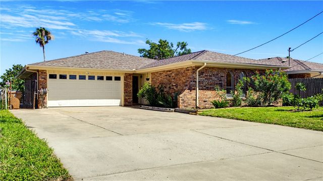 3141 Catcay Dr, Corpus Christi, TX 78418