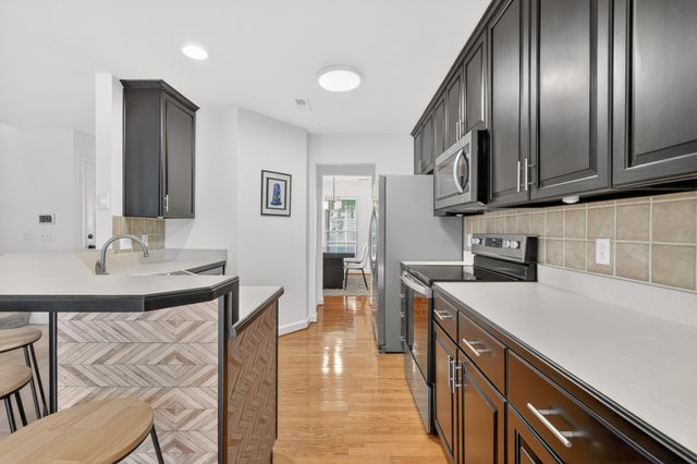 1214 Limerick Ln, Franklin, TN 37067