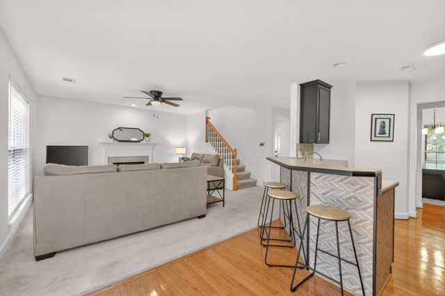 1214 Limerick Ln, Franklin, TN 37067