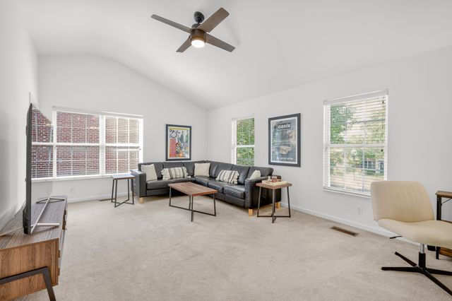 1214 Limerick Ln, Franklin, TN 37067