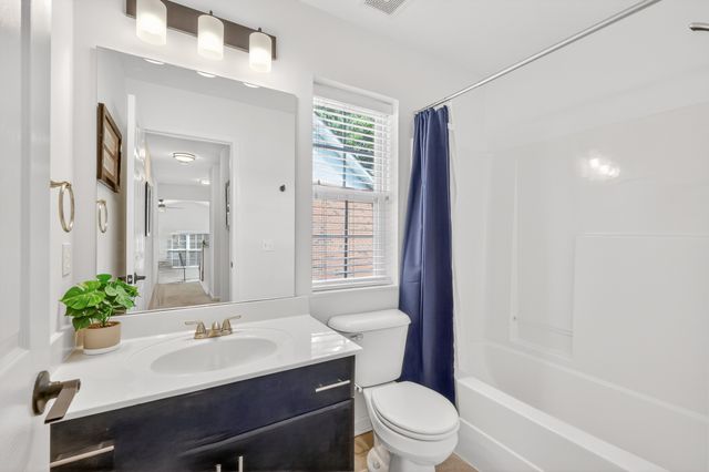 1214 Limerick Ln, Franklin, TN 37067