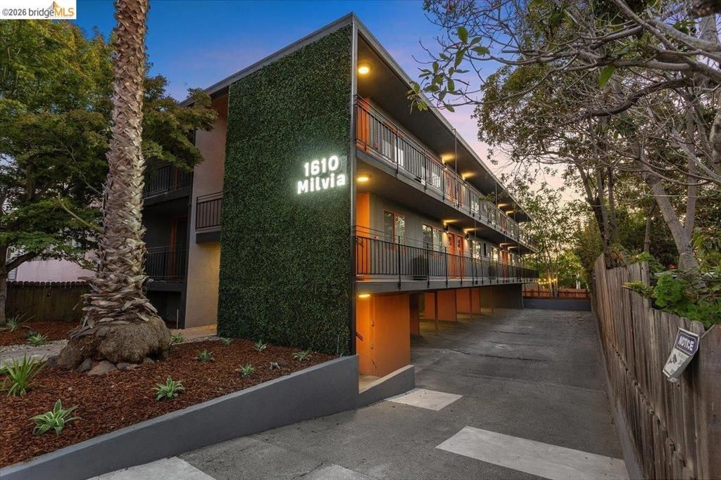 Image 16 of property listing at 1610 Milvia St, Berkeley, CA 94709