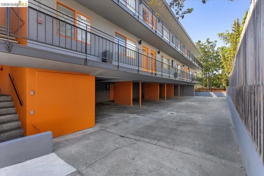 Image 2 of property listing at 1610 Milvia St, Berkeley, CA 94709