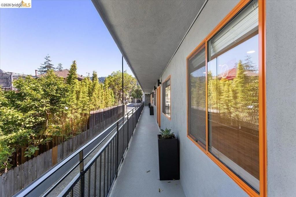 Image 4 of property listing at 1610 Milvia St, Berkeley, CA 94709