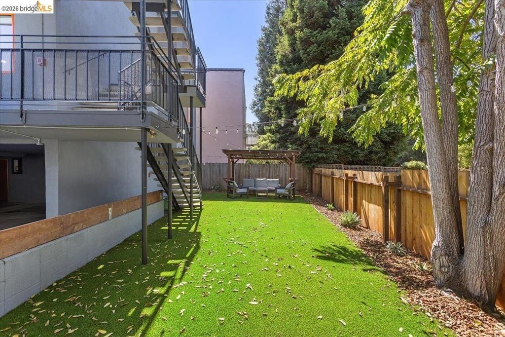 Image 5 of property listing at 1610 Milvia St, Berkeley, CA 94709