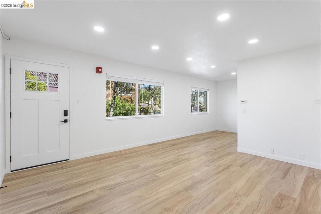 Image 6 of property listing at 1610 Milvia St, Berkeley, CA 94709