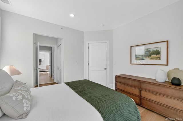 1802 Soundview Court, Yorktown Heights, NY 10598