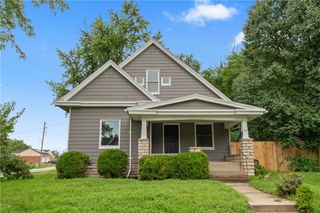 307 N College Street, Richmond, MO 64085