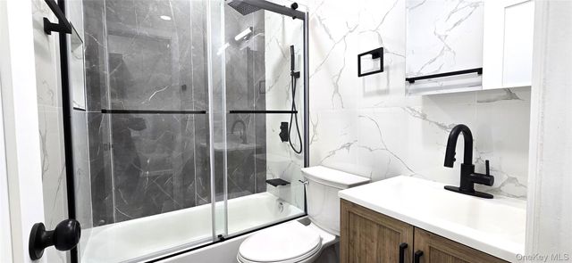 537 Miller Avenue, Brooklyn, NY 11207