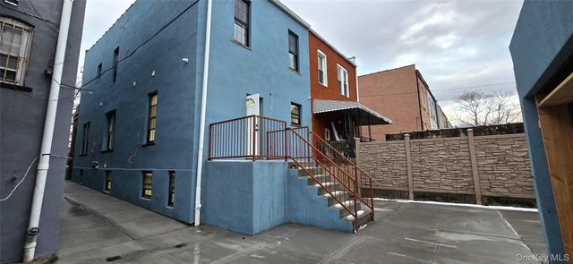 537 Miller Avenue, Brooklyn, NY 11207