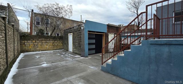 537 Miller Avenue, Brooklyn, NY 11207