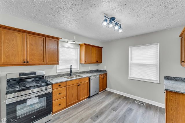 4026 W 144th Street, Cleveland, OH 44135