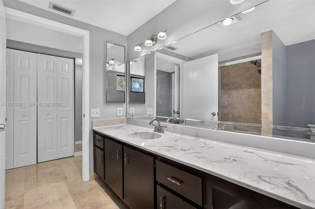 491 Ives Dairy Rd 306-5, Miami, FL 33179