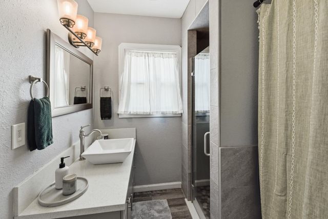 2841 C Street, Selma, CA 93662